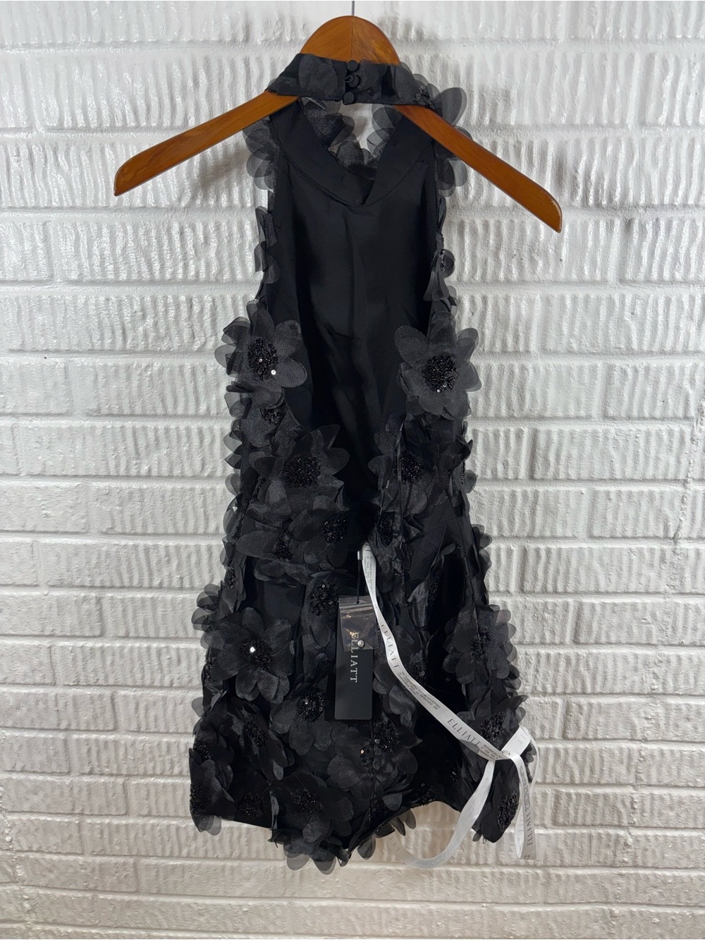 Elliatt Cherry Blossom Mini Dress Black Small NWT - Picture 5 of 8